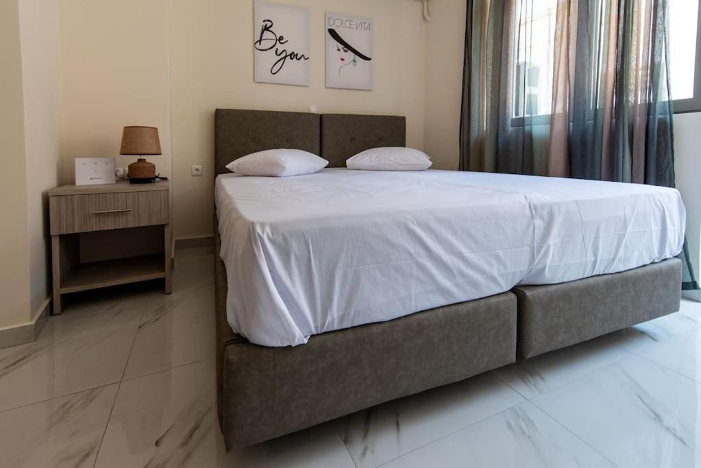 Plaka Rafaela Elegant Urban Retreat In Athens Historic Heart 아파트 외부 사진