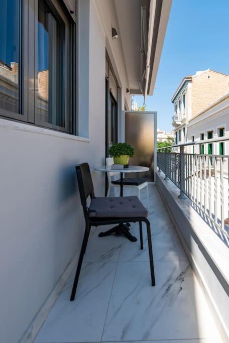 Plaka Rafaela Elegant Urban Retreat In Athens Historic Heart 아파트 외부 사진